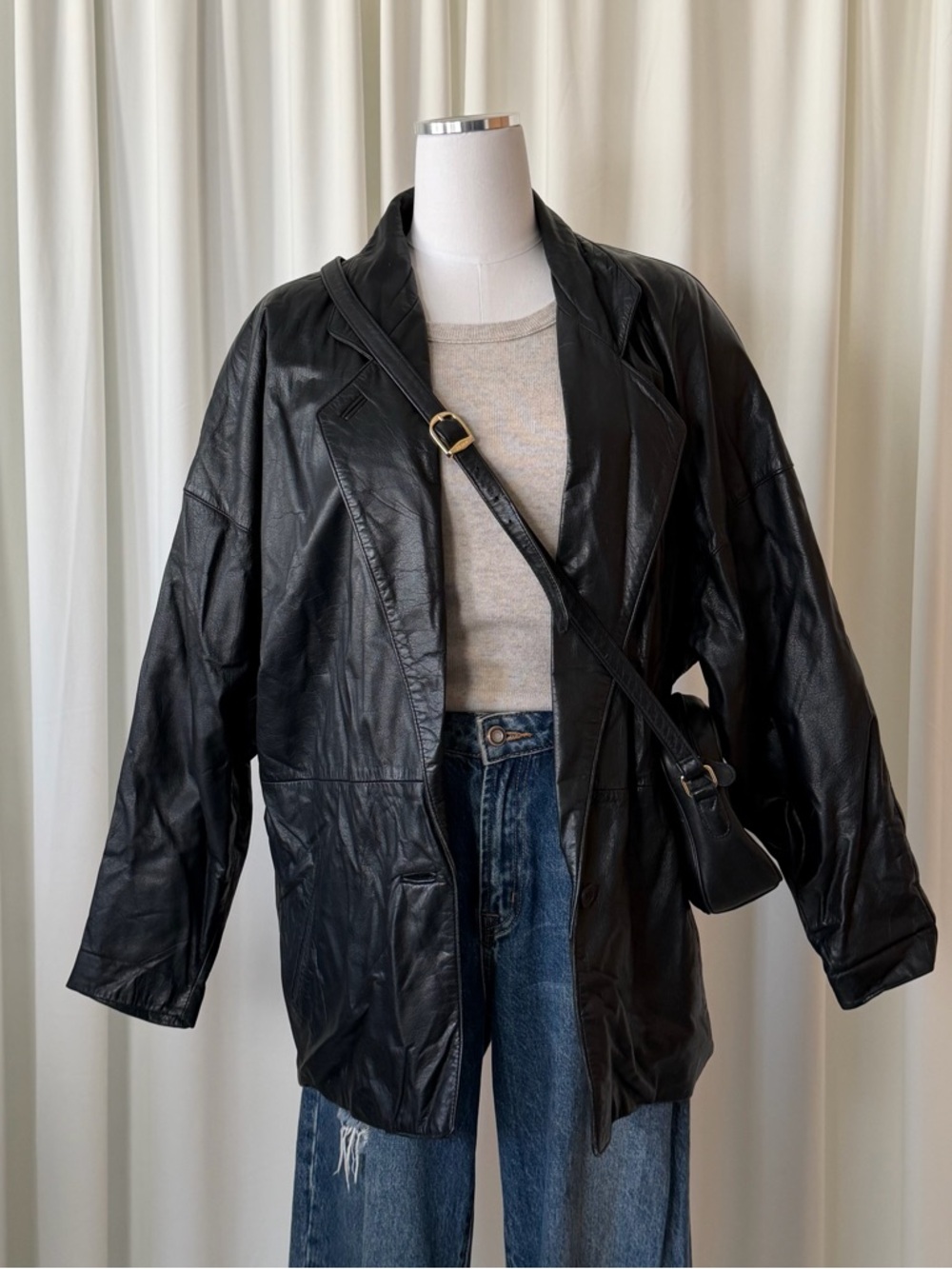 Toffs Vintage 90s Black Leather Jacket Size Medium. - Picture 4 of 16